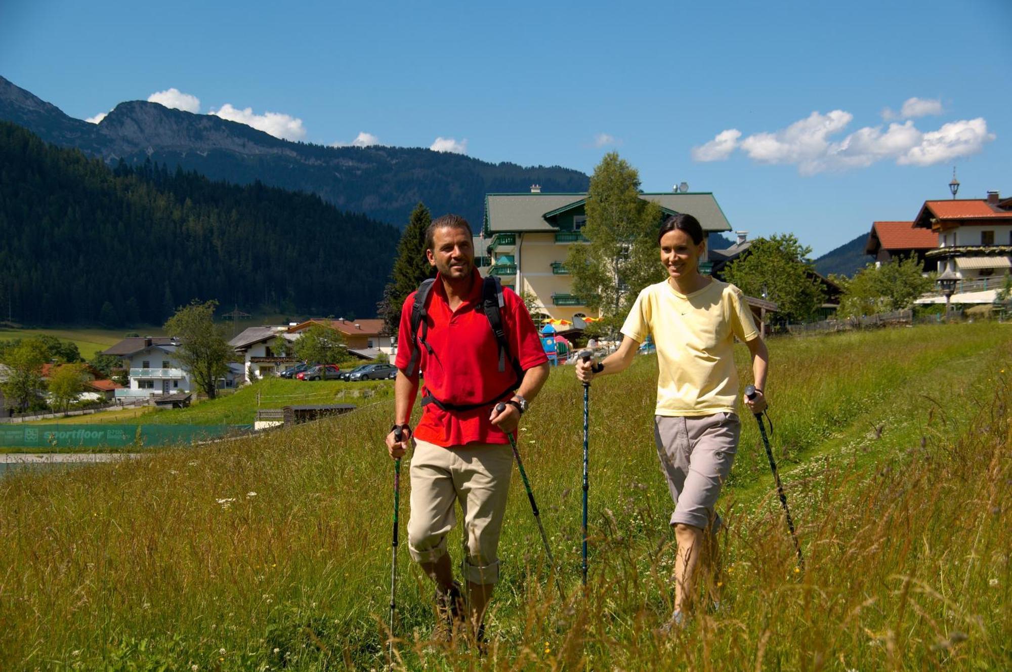 Wohlfuehlresort Und Feriengut Martinerhof Sankt Martin am Tennengebirge Eksteriør billede