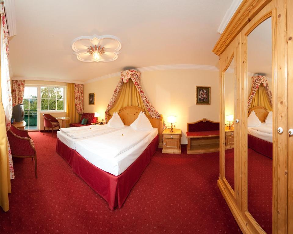 Wohlfuehlresort Und Feriengut Martinerhof Sankt Martin am Tennengebirge Værelse billede