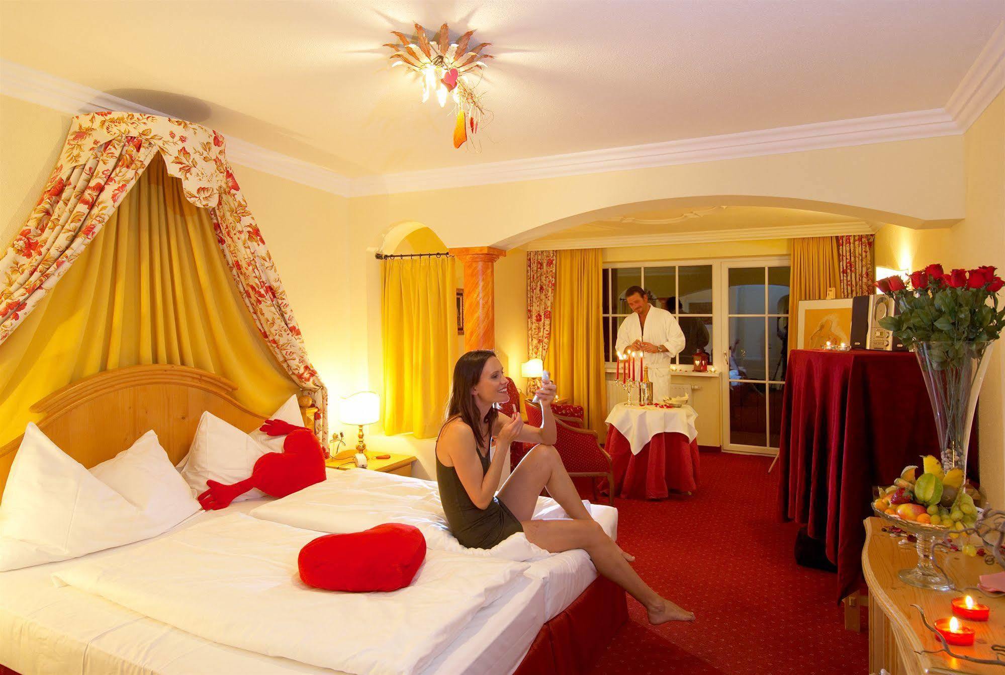 Wohlfuehlresort Und Feriengut Martinerhof Sankt Martin am Tennengebirge Eksteriør billede