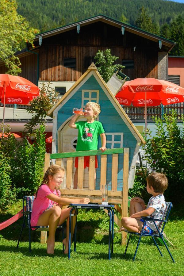 Wohlfuehlresort Und Feriengut Martinerhof Sankt Martin am Tennengebirge Eksteriør billede