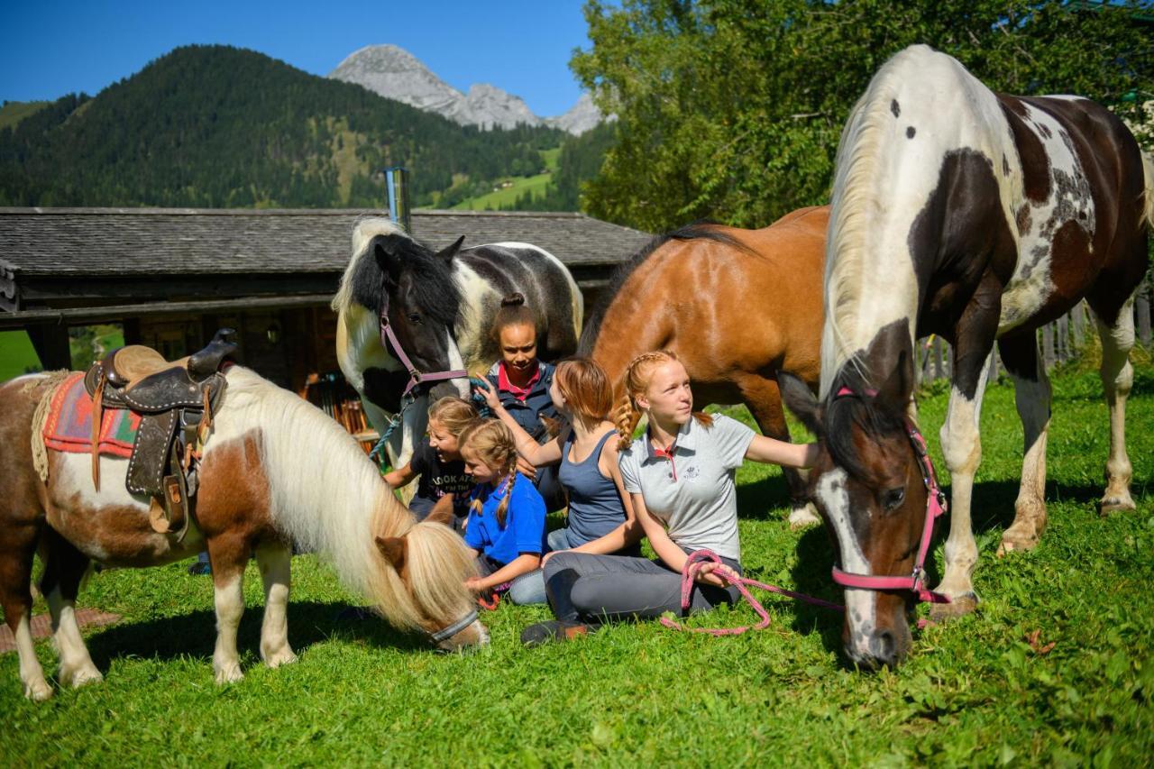 Wohlfuehlresort Und Feriengut Martinerhof Sankt Martin am Tennengebirge Eksteriør billede