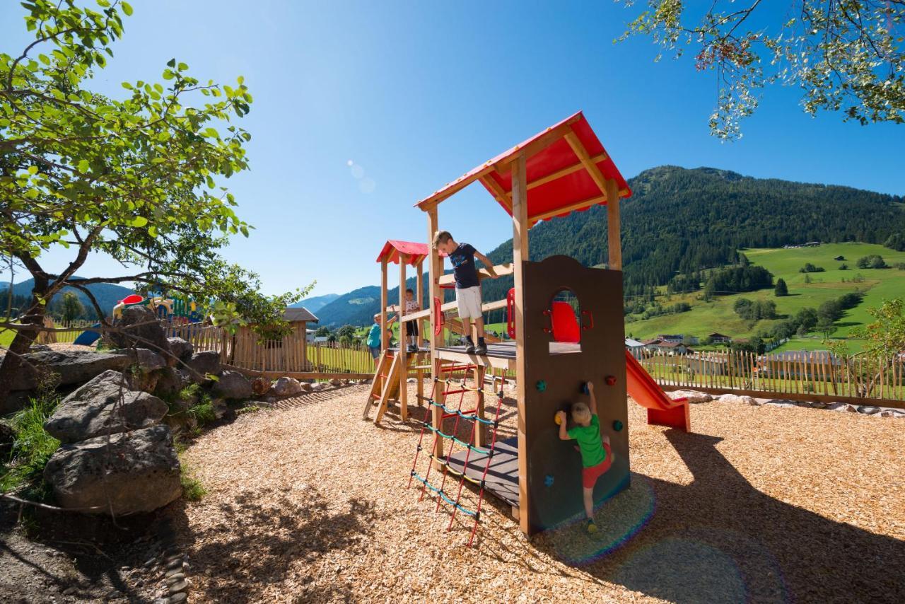 Wohlfuehlresort Und Feriengut Martinerhof Sankt Martin am Tennengebirge Eksteriør billede