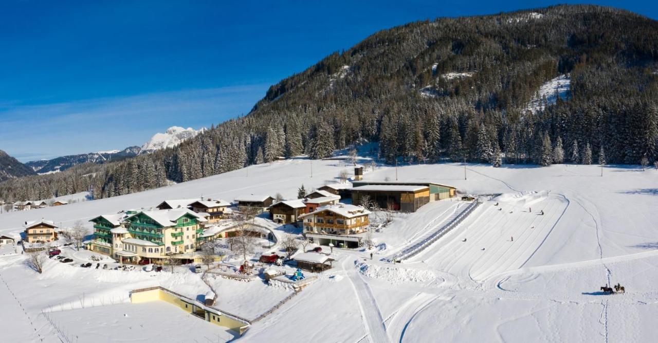 Wohlfuehlresort Und Feriengut Martinerhof Sankt Martin am Tennengebirge Eksteriør billede
